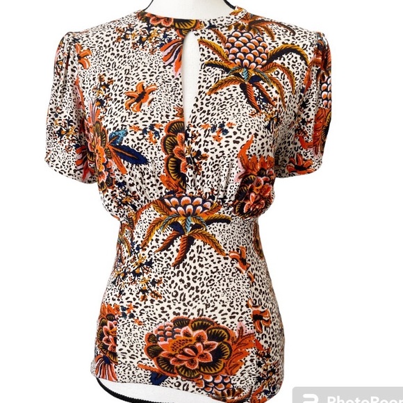 Free People Hear Me Roar Top in Neutral Top - Picture 2 of 14